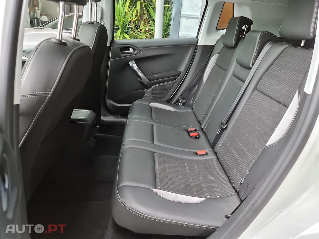 Peugeot 2008 1.6 BlueHDi Allure