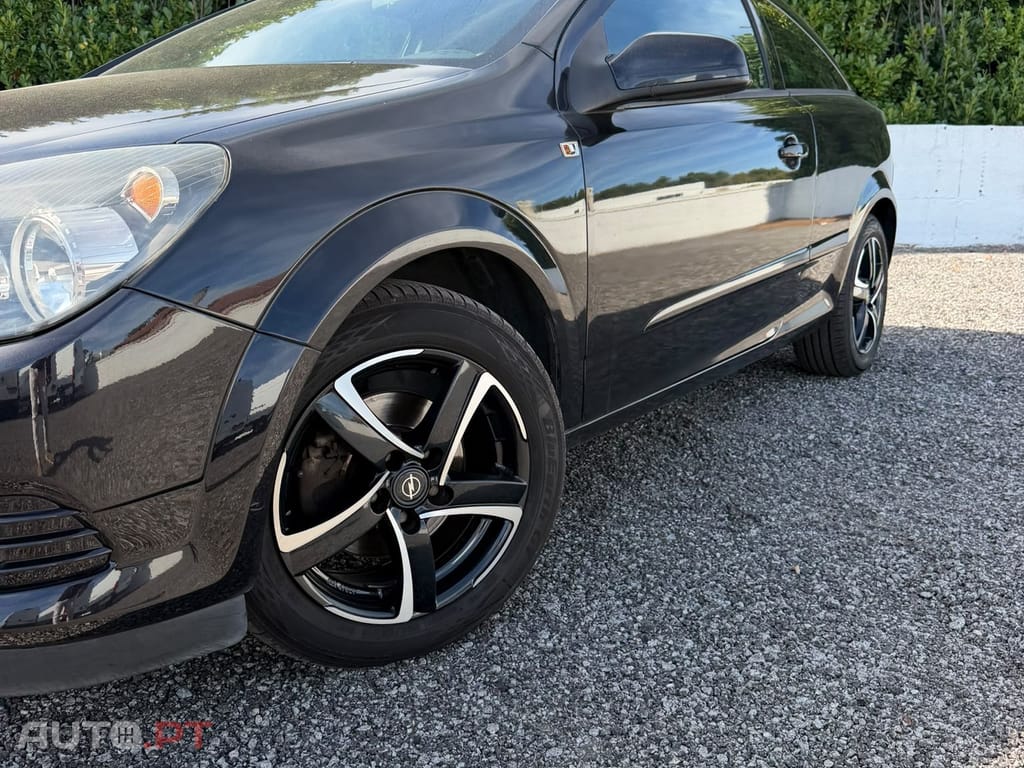 Opel Astra GTC 1.3 CDTi