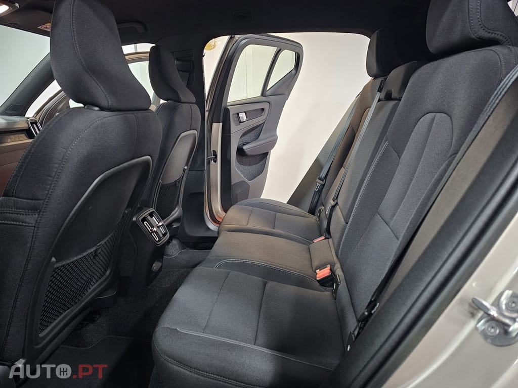 Volvo XC40 Recharge 69 kWh Single Motor Plus