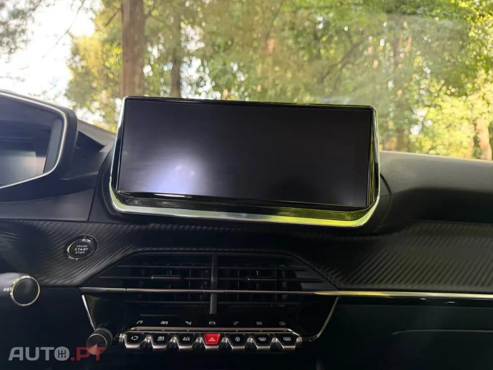 Peugeot E-208 50 kWh Allure Pack