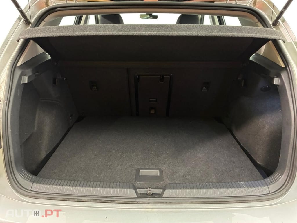 Volkswagen Golf 1.0 eTSi OPF Life Plus DSG