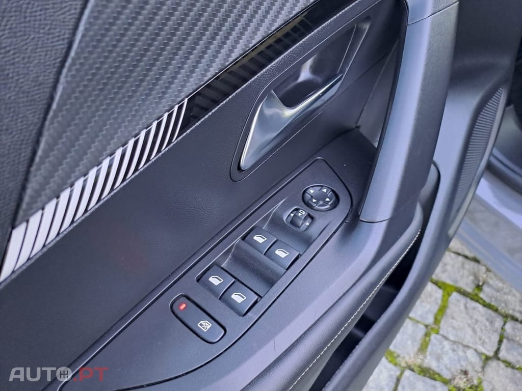 Peugeot 2008 PureTech 100 Stop&Start Allure