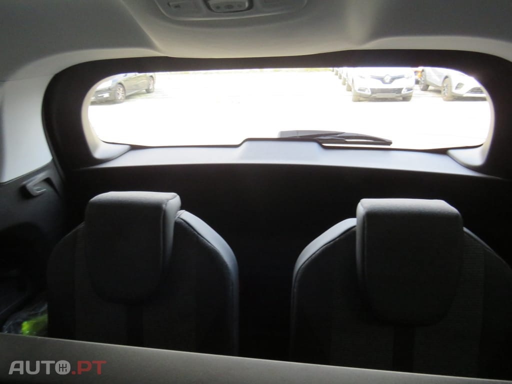 Peugeot 5008 1.5 BlueHDi Allure