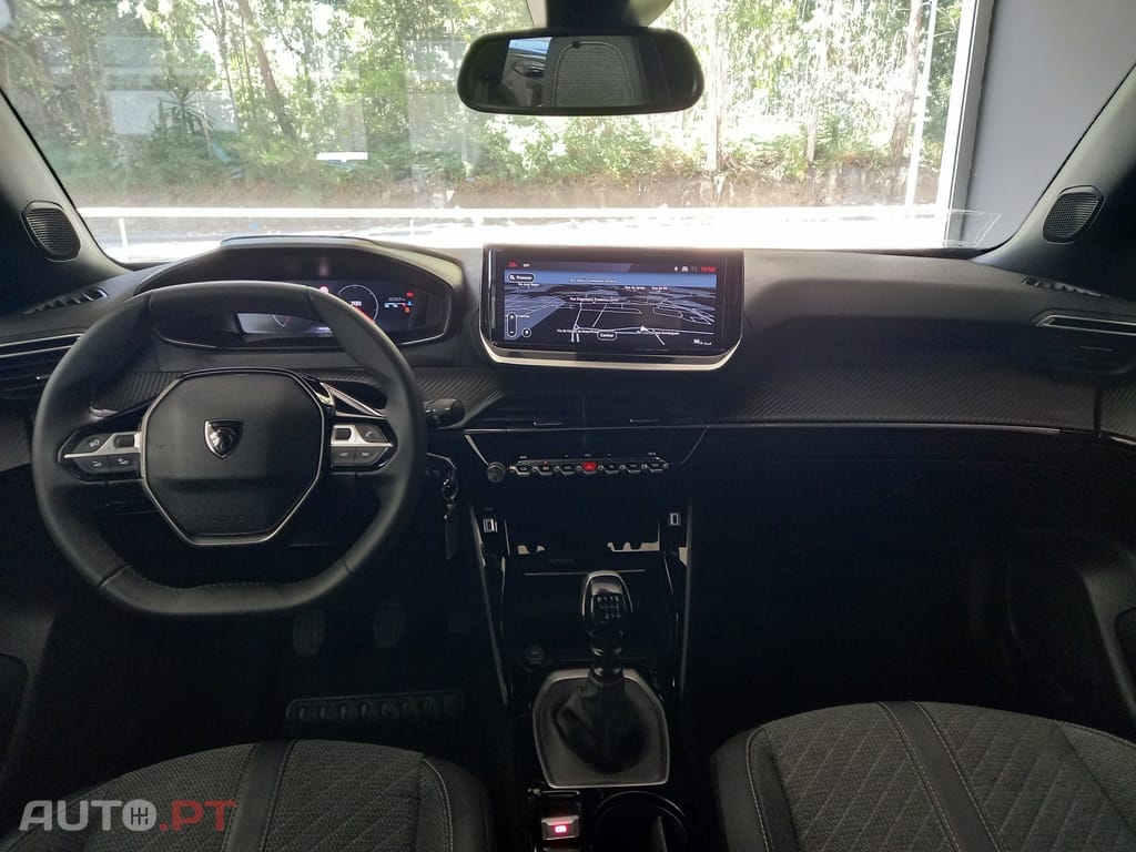 Peugeot 2008 1.2 PureTech Allure