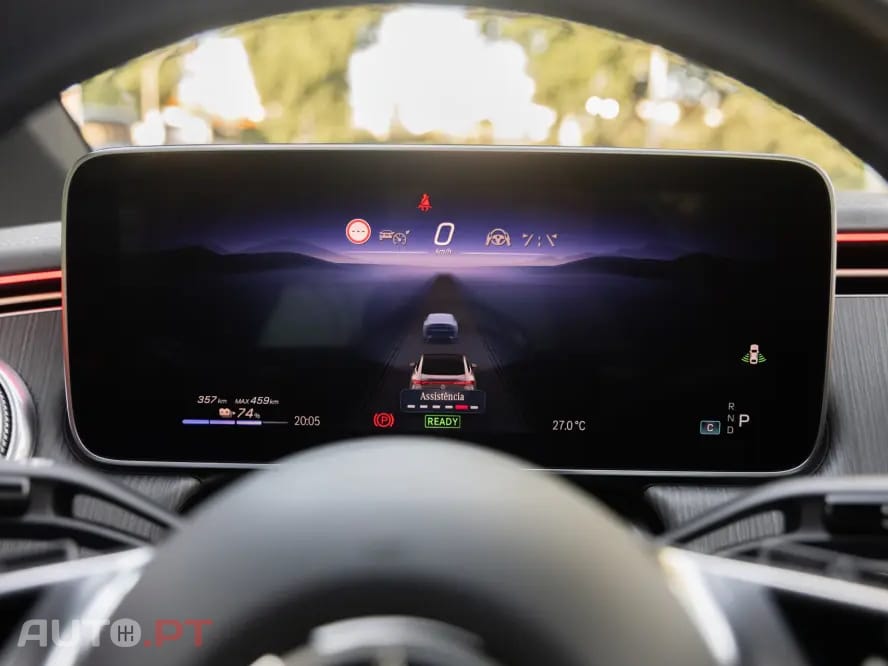 Mercedes-Benz EQE 300 Electric Art