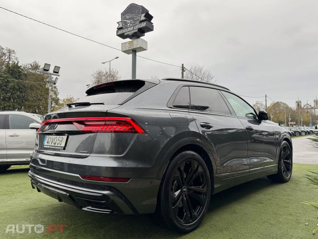 Audi Q8 50 TDI quattro Tiptronic