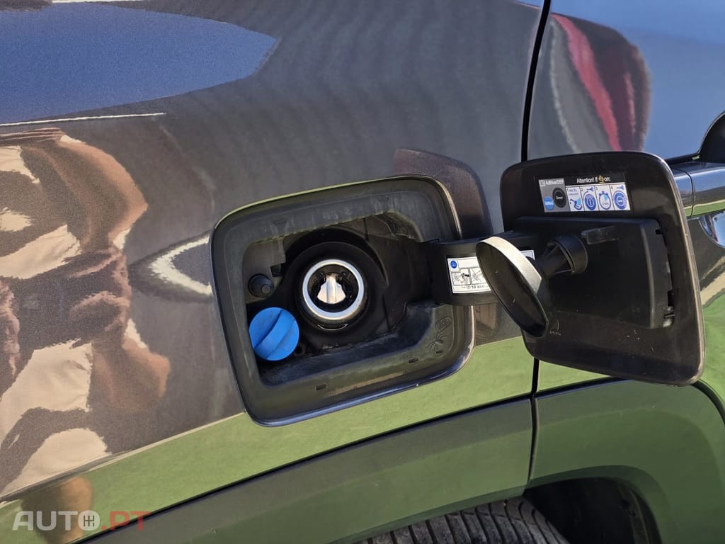Jeep Renegade 1.6 L MULTIJET 120 CH BVR6 LIMITED