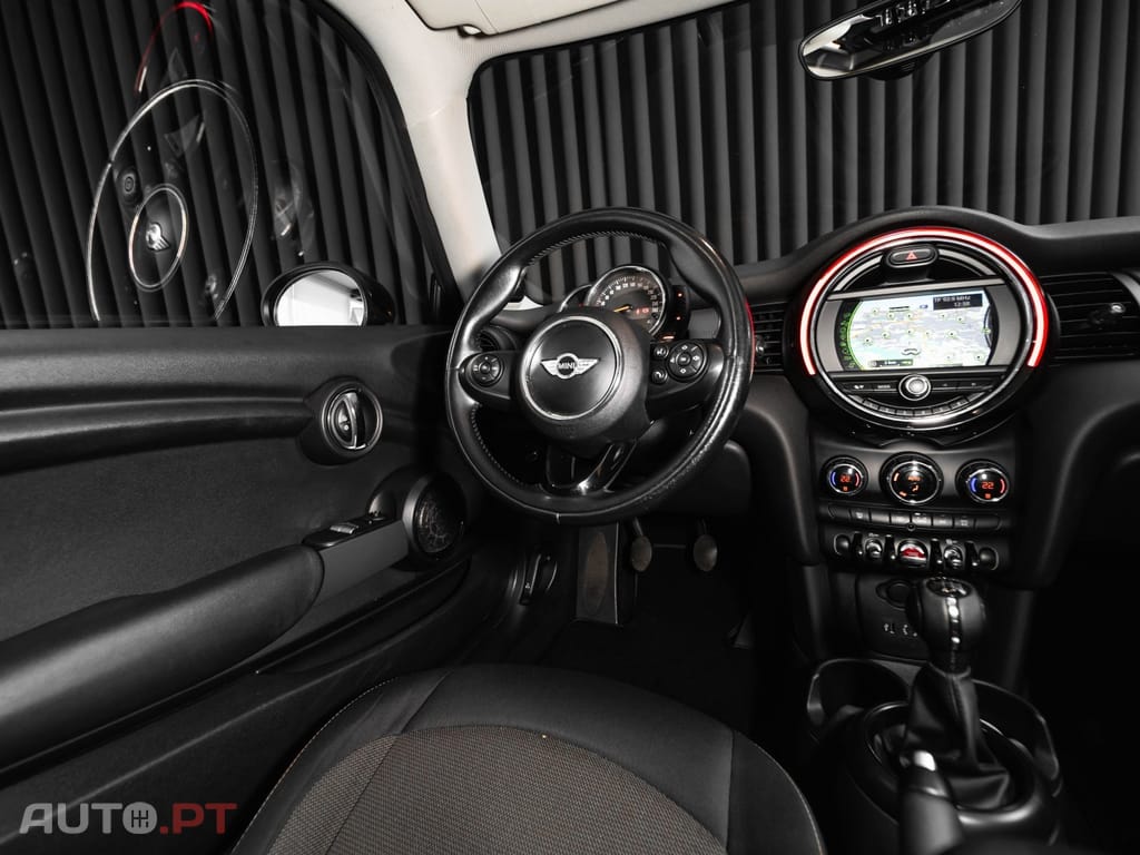 MINI Cooper Cooper D