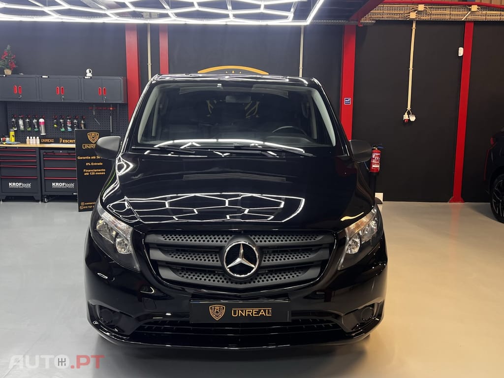 Mercedes-Benz Vito Extra-Longa Aut. SHUTTLE