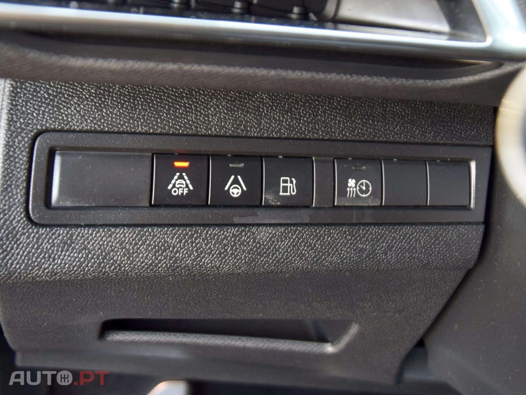 Peugeot 3008 1.6 Hybrid GT e-EAT8