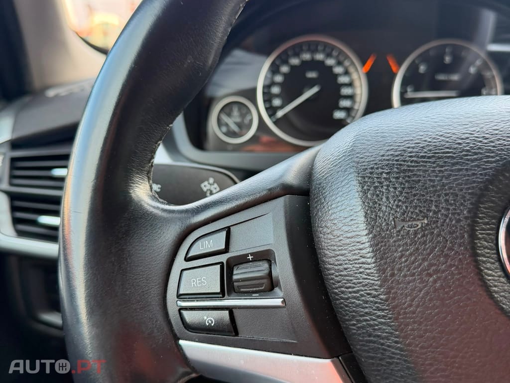 BMW X5 25 d sDrive Comfort 7L