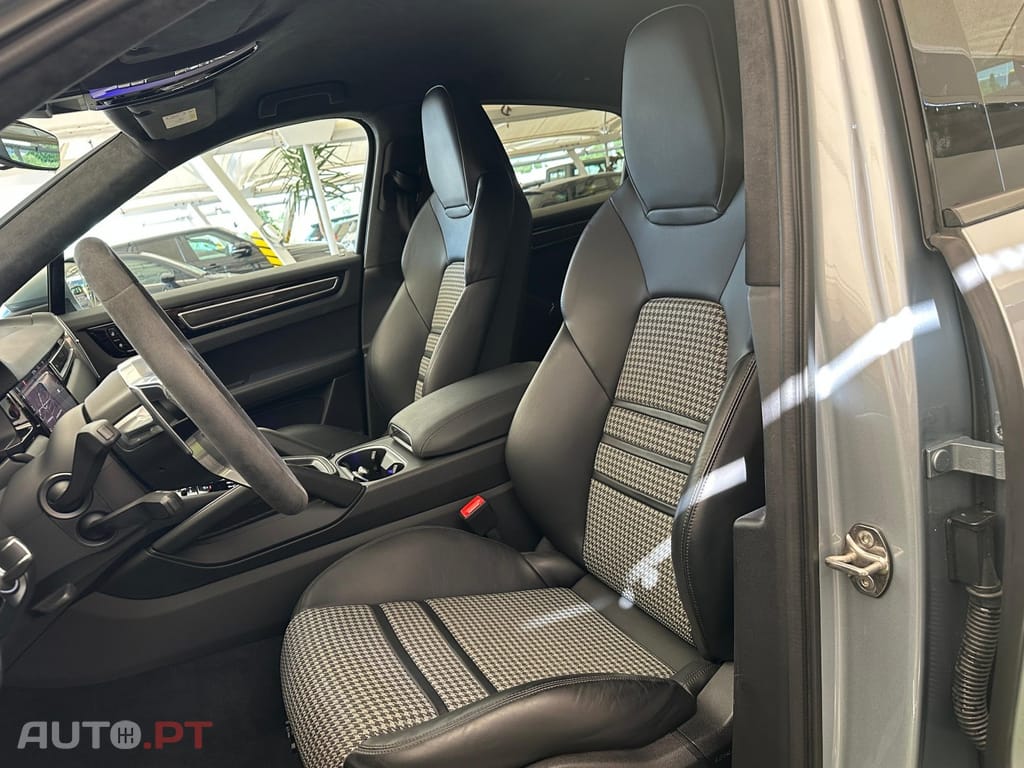 Porsche Cayenne E-Hybrid