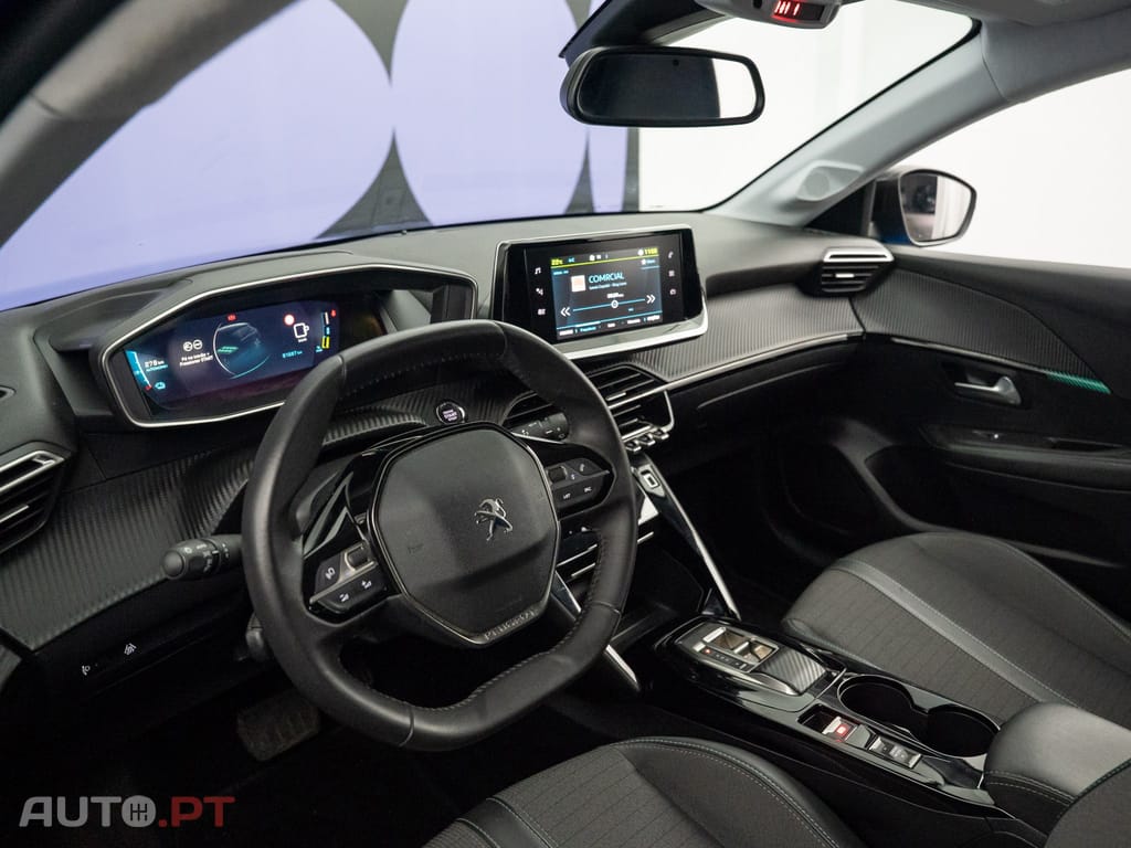 Peugeot E-208 50 kWh Allure Pack