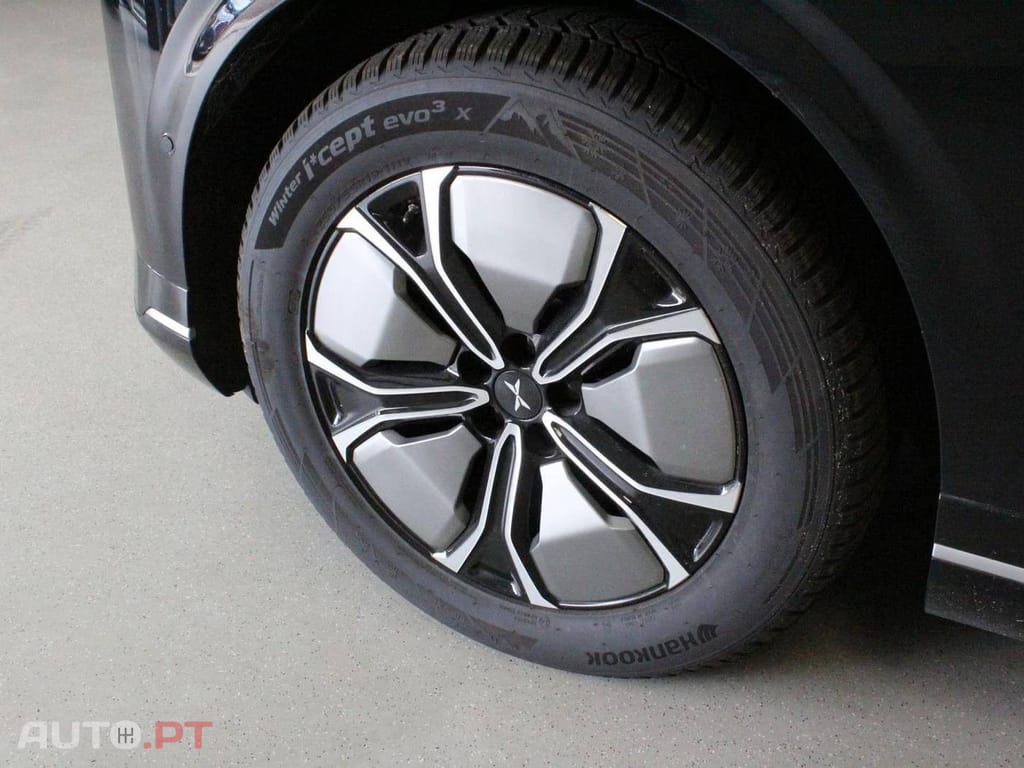 XPeng G9 78.2 kWh Standard Range