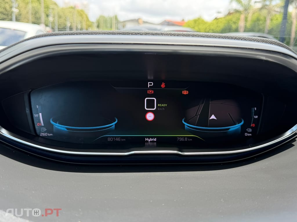 Peugeot 3008 1.6 Hybrid Allure e-EAT8