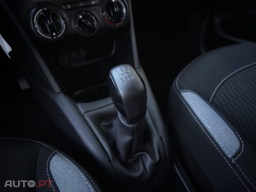 Peugeot 208 1.6 BlueHDi Style