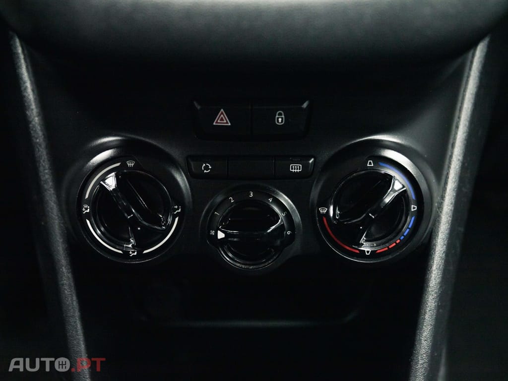 Peugeot 208 1.2 VTi Access
