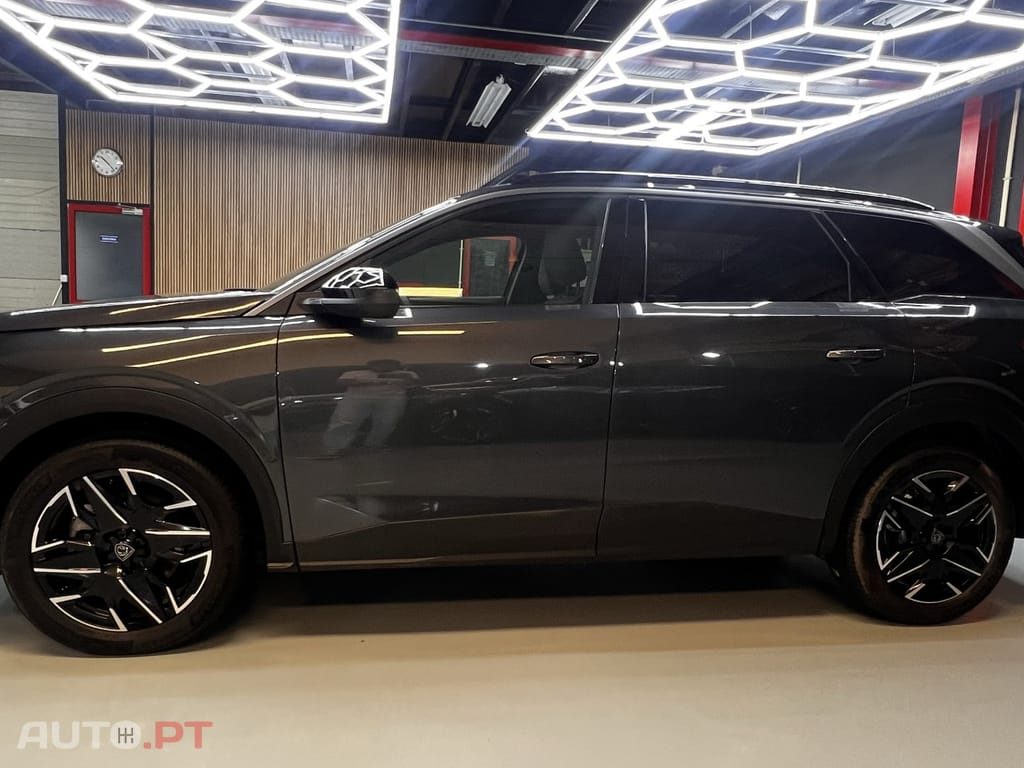 Peugeot 5008 Hybrid 145 e-DSC6 Allure