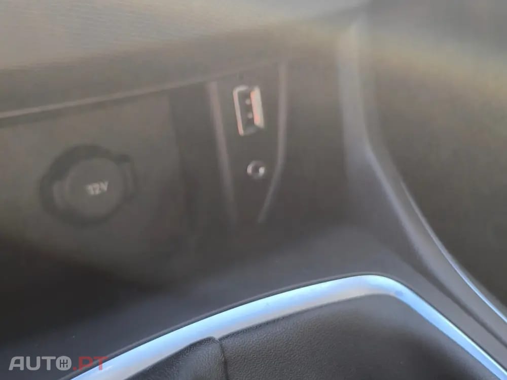Peugeot 308 1.6 BlueHDi Allure J17