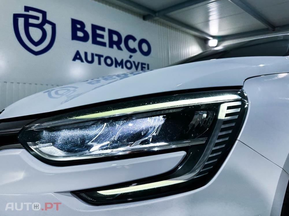 Renault Mégane ST HYBRID 1.6 TCE 160CV