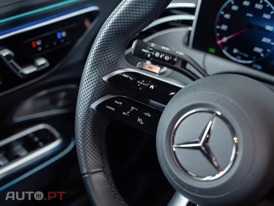 Mercedes-Benz E 300 9G-TRONIC AMG Line