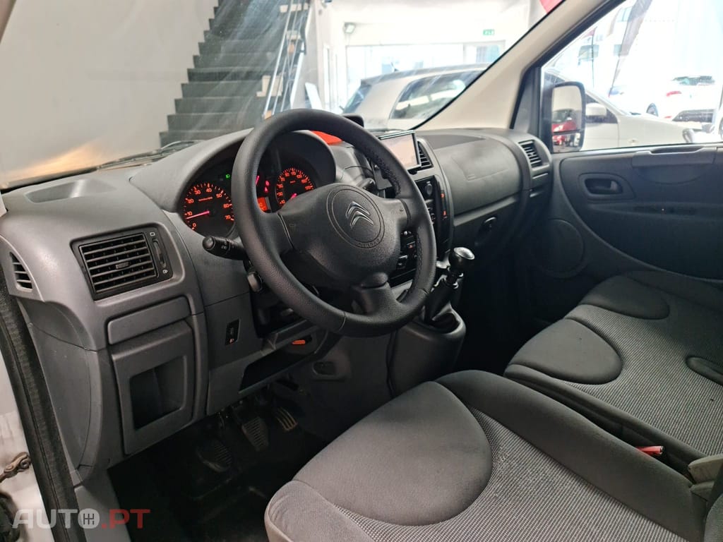 Citroen Jumpy Outro