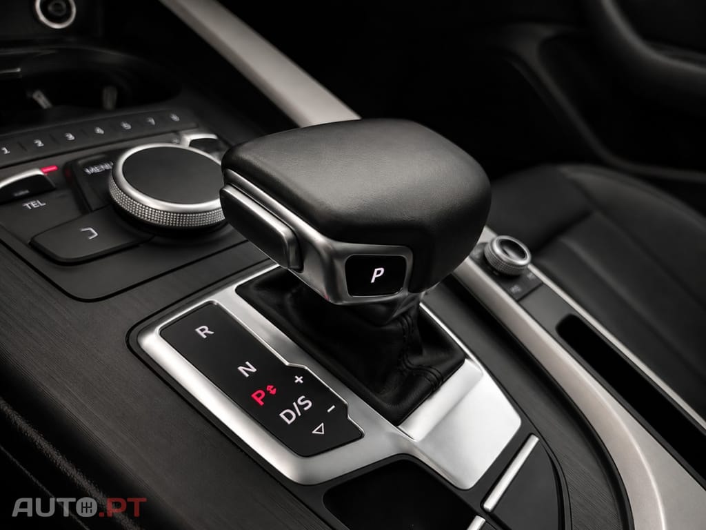 Audi A4 Avant 2.0 TDI Advance S tronic