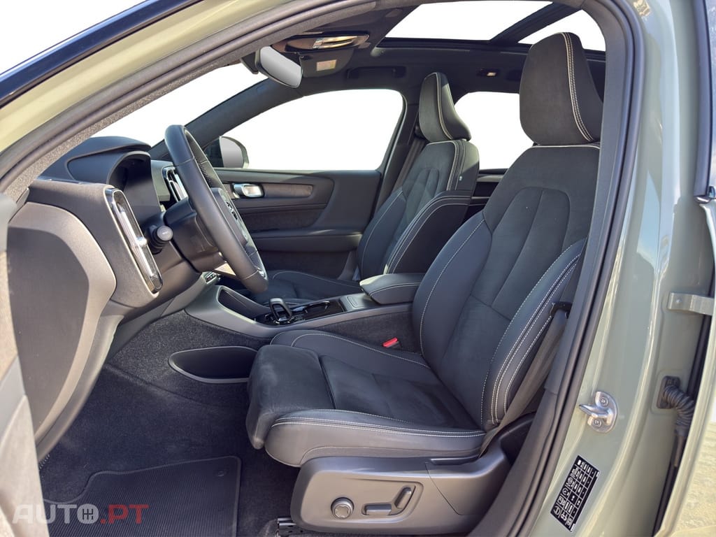 Volvo XC40 Recharge 82 kWh Twin Motor Ultimate