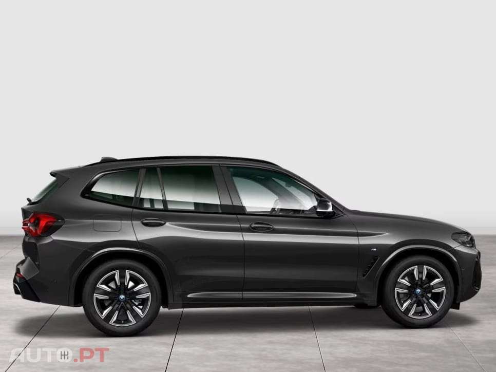 BMW iX3 M Sport
