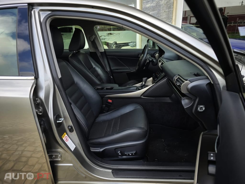 Lexus IS 300 Executive+