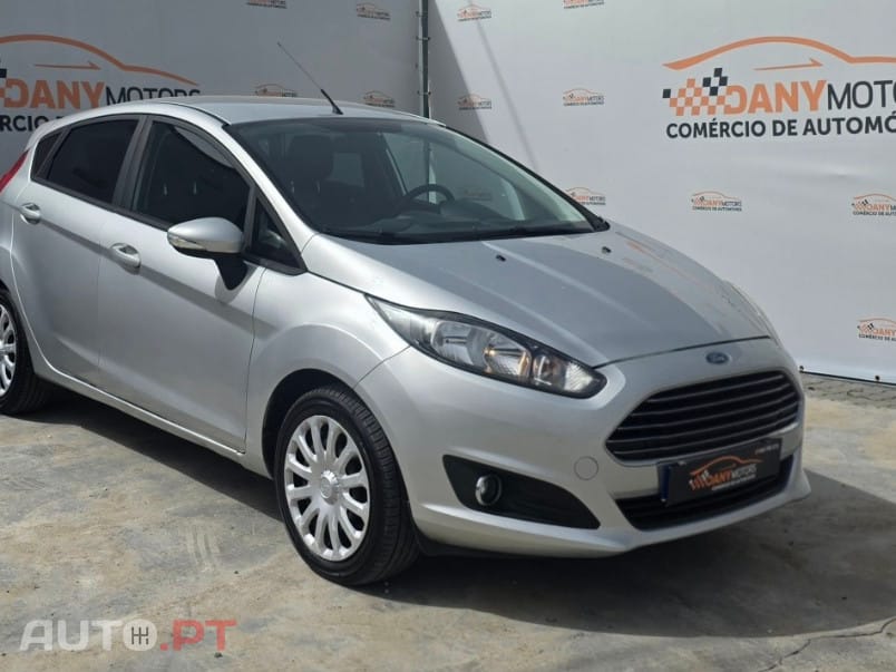 Ford Fiesta 1.0 EcoBoost S&S TITANIUM