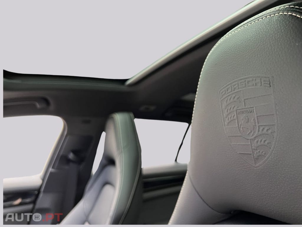 Porsche Panamera I.V.A DEDUTÍVEL 4 E-Hyb. Sport