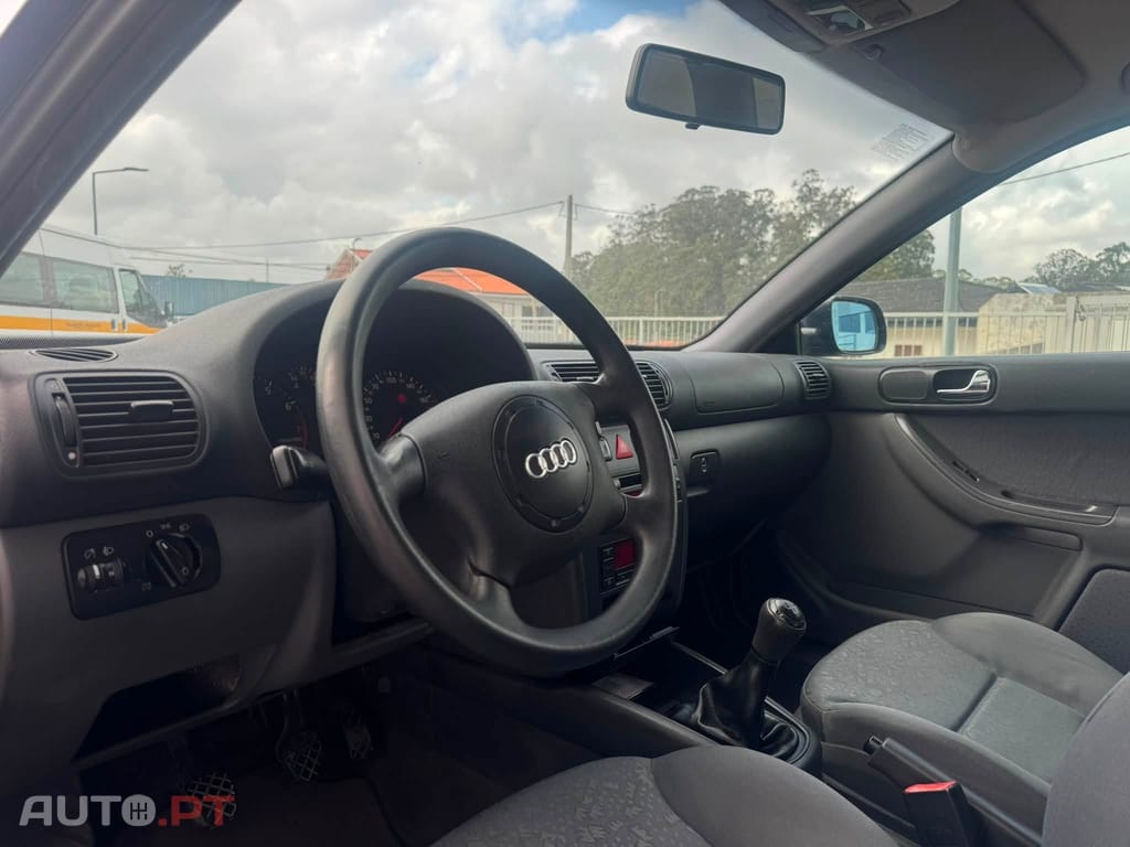 Audi A3 1.6