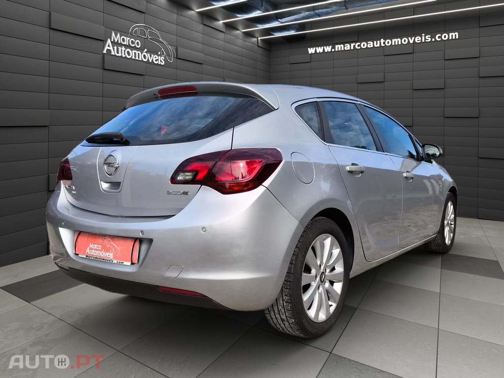 Opel Astra 1.7 CDTi Selection Business