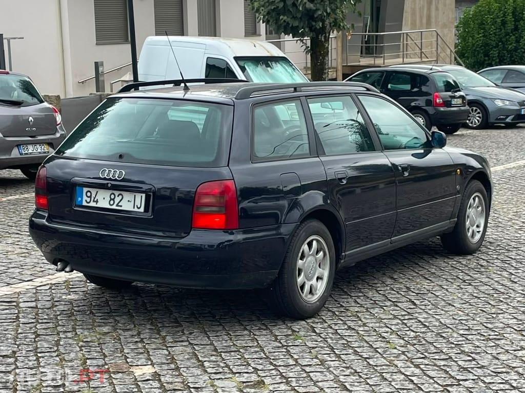 Audi A4 Avant 1.9 TDI Attraction