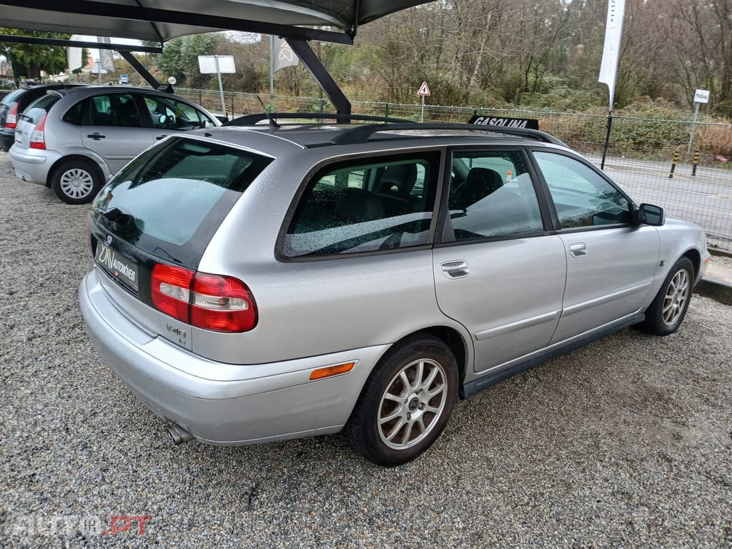 Volvo V40 1.6