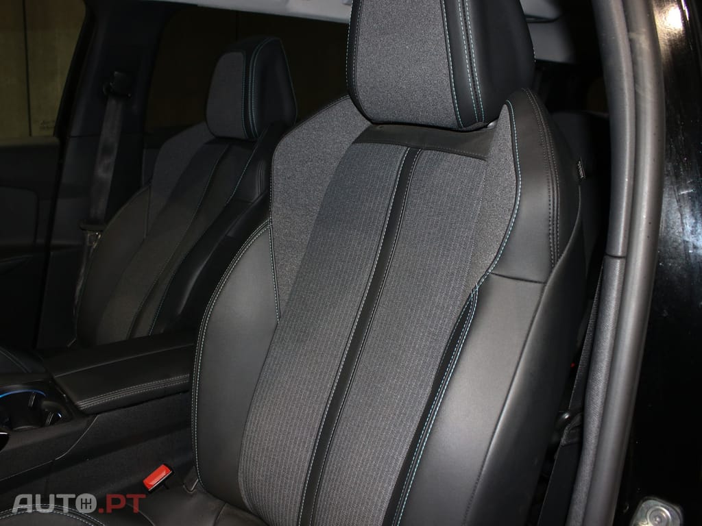 Peugeot 5008 1.2 PureTech Allure Pack EAT8