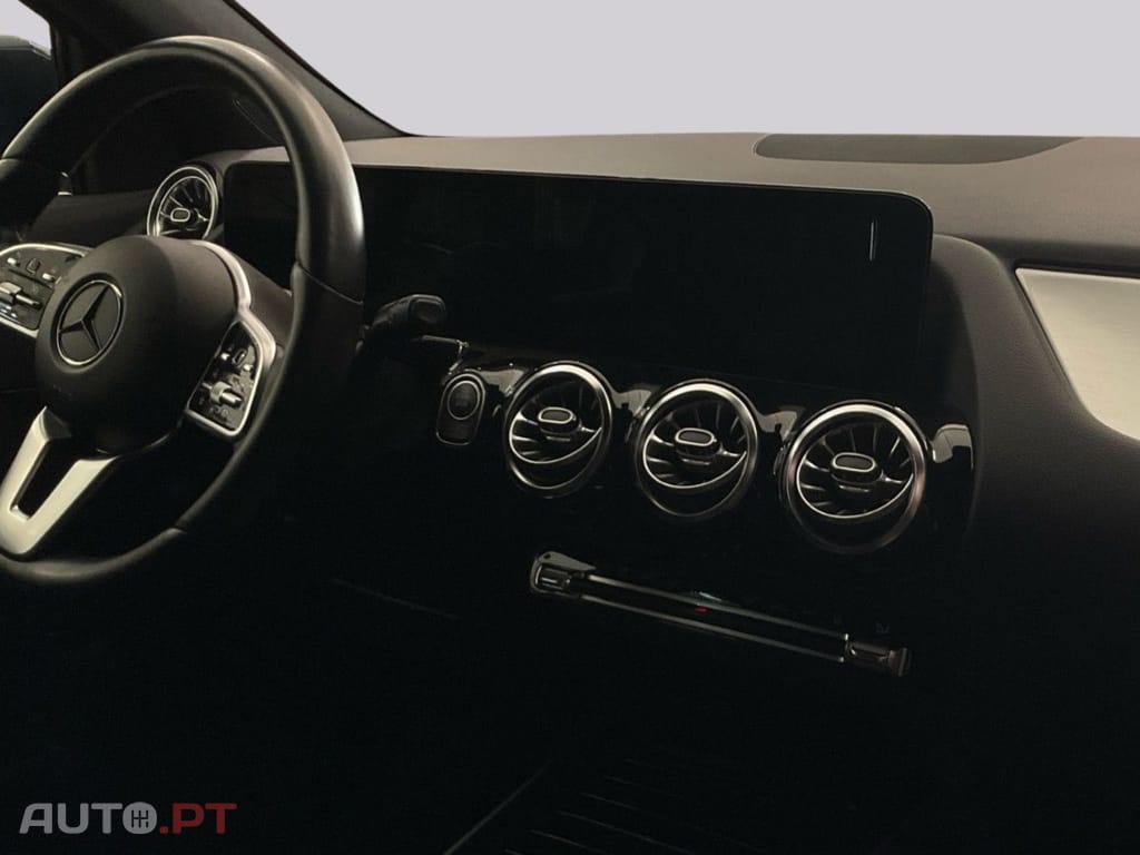 Mercedes-Benz EQA 250 95,9% I.V.A DEDUTIVEL 