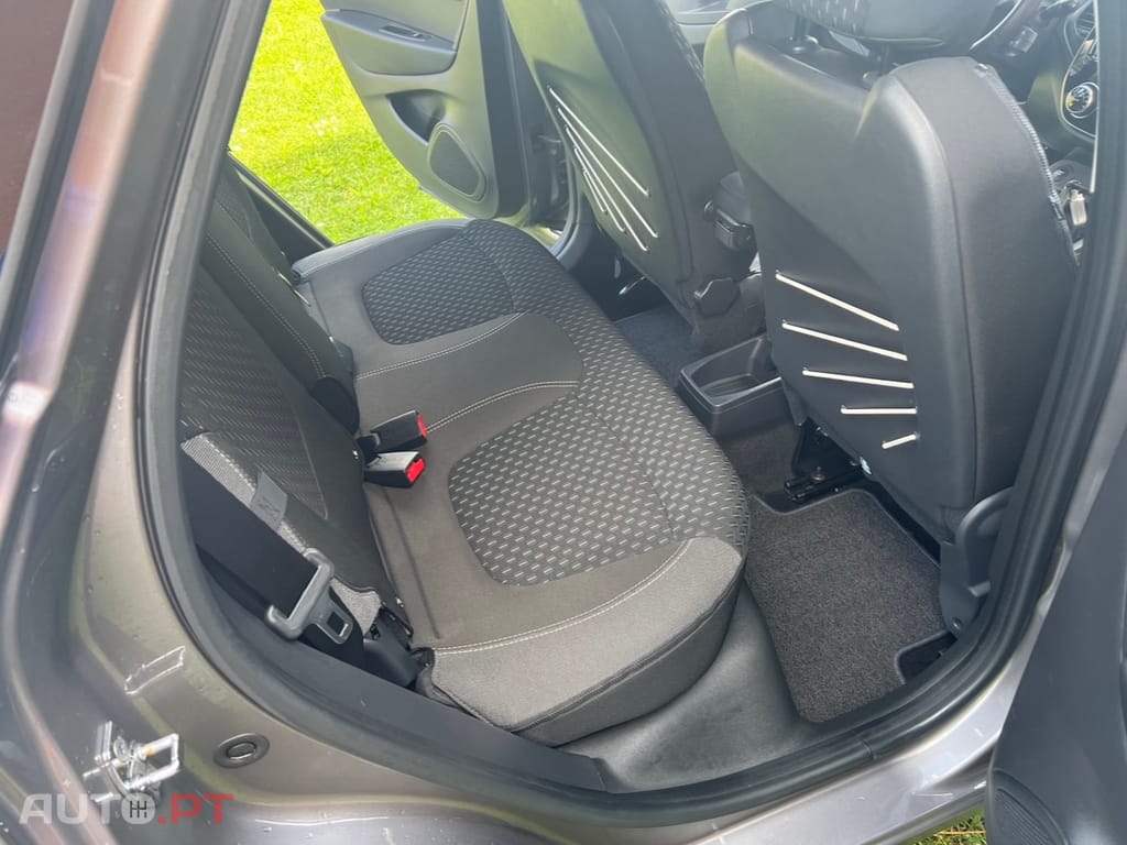 Renault Captur EXCLUSIVE FULL EXTRAS