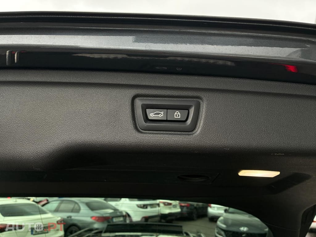 BMW 330 Pack M Auto Plug-In