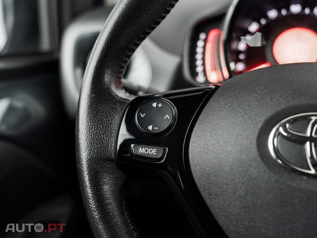 Toyota Aygo 1.0 X-Play+X-Touch