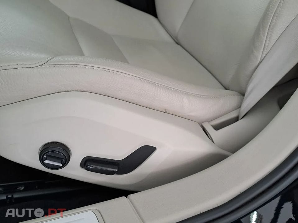 Volvo V60 2.0 B4 Core Auto