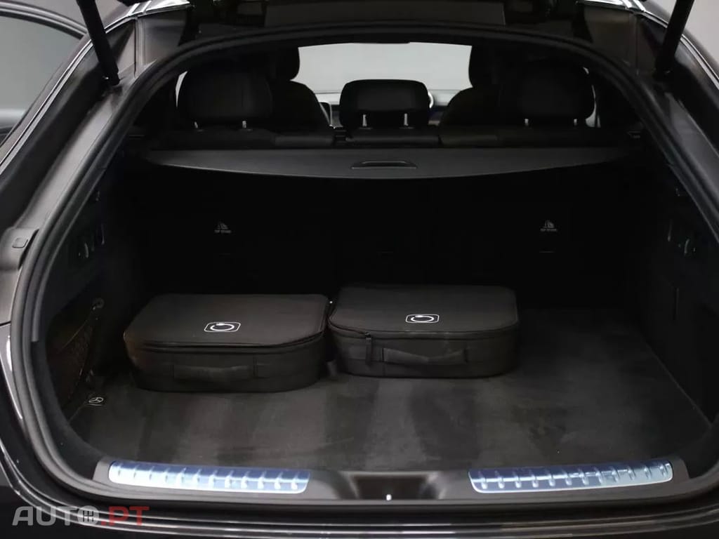 Mercedes-Benz GLC 300  E Coupe 4matic 9g  Tronic Amg Line Advanced