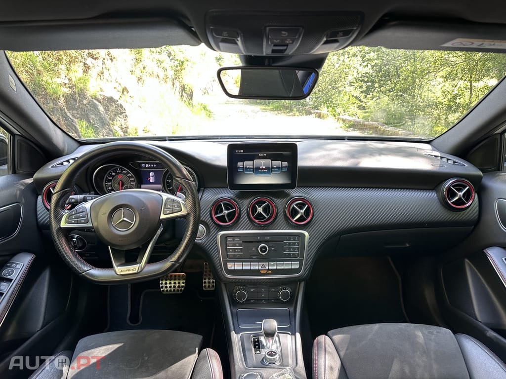 Mercedes-Benz A 45 AMG 4Matic Speedshift 7G-DCT