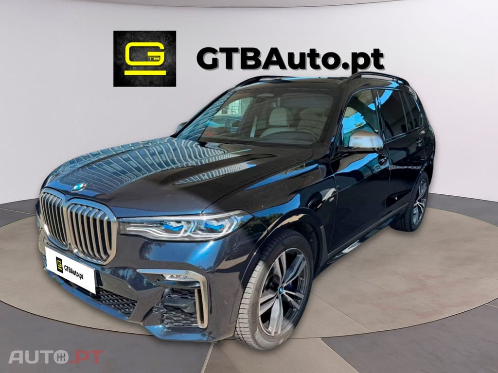 BMW X7 M50i