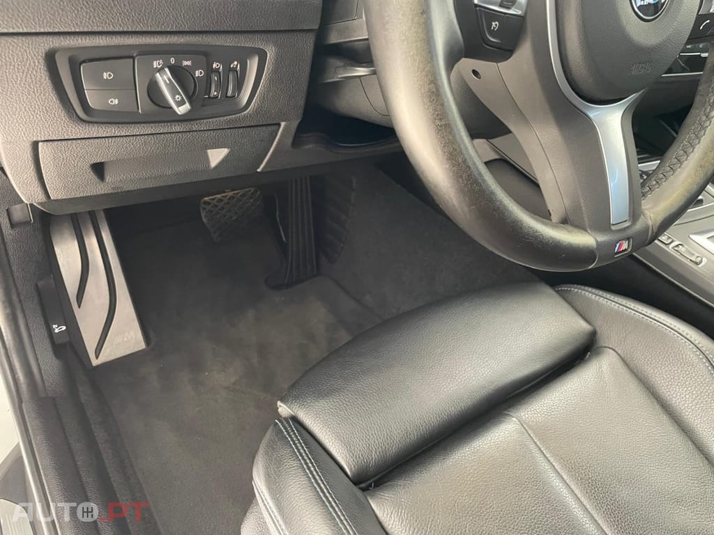 BMW 116 d Pack Desportivo M Auto