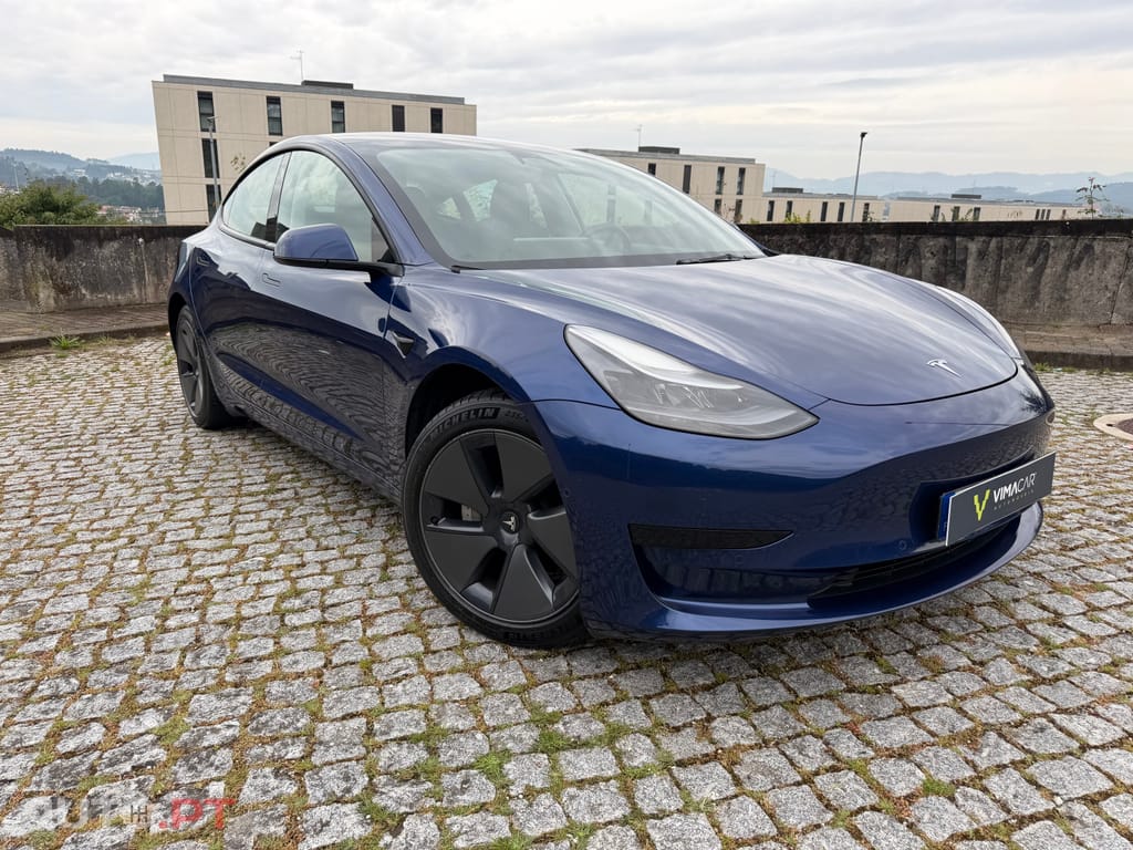 Tesla Model 3 Standard Range Plus RWD