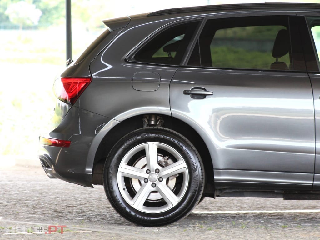Audi Q5 3.0 TDi quattro S-line S-tronic