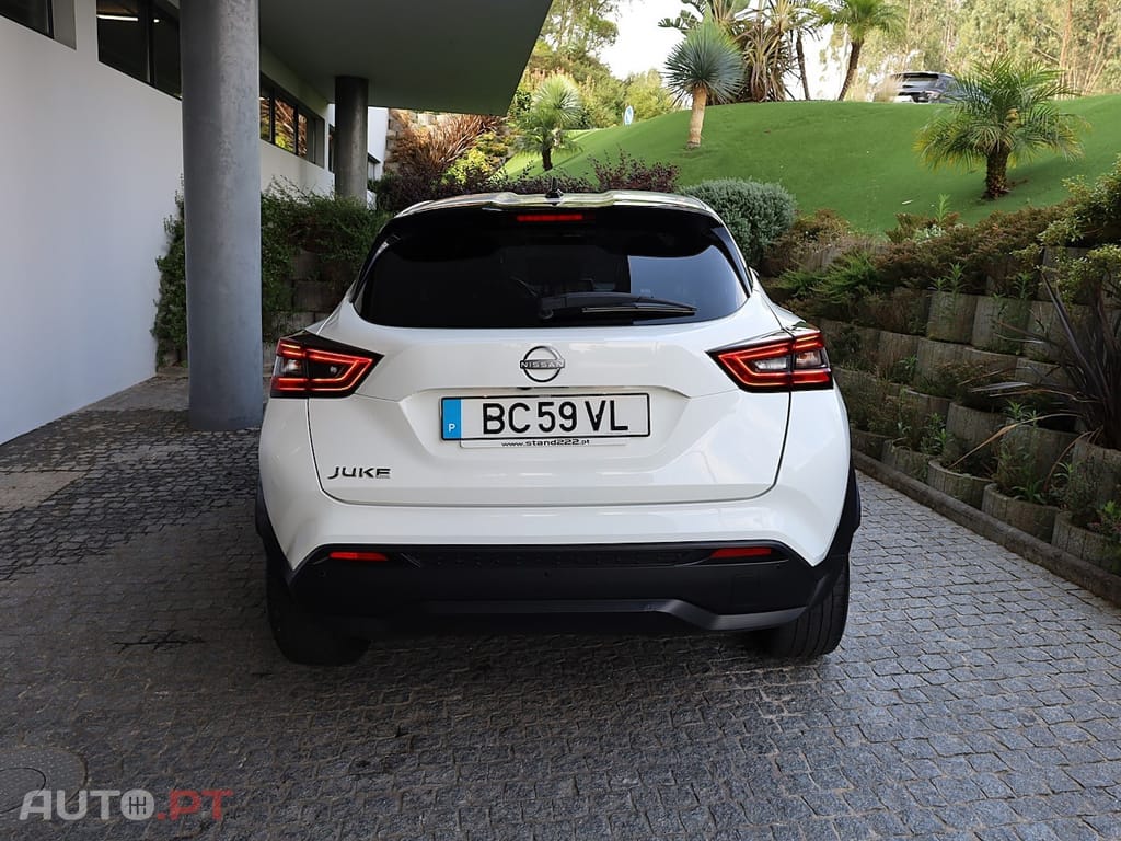 Nissan Juke 1.0 DIG-T Tekna DCT — fotografia 12