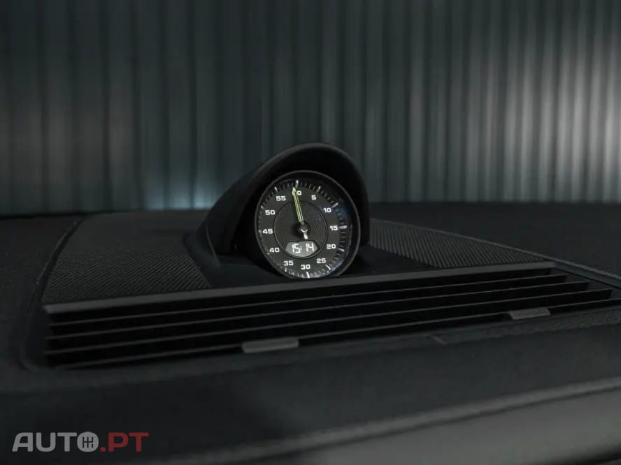 Porsche Panamera 4 E-Hybrid Platinum Edition